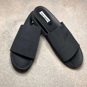 Steve Madden Slinky Black Platform Sandals